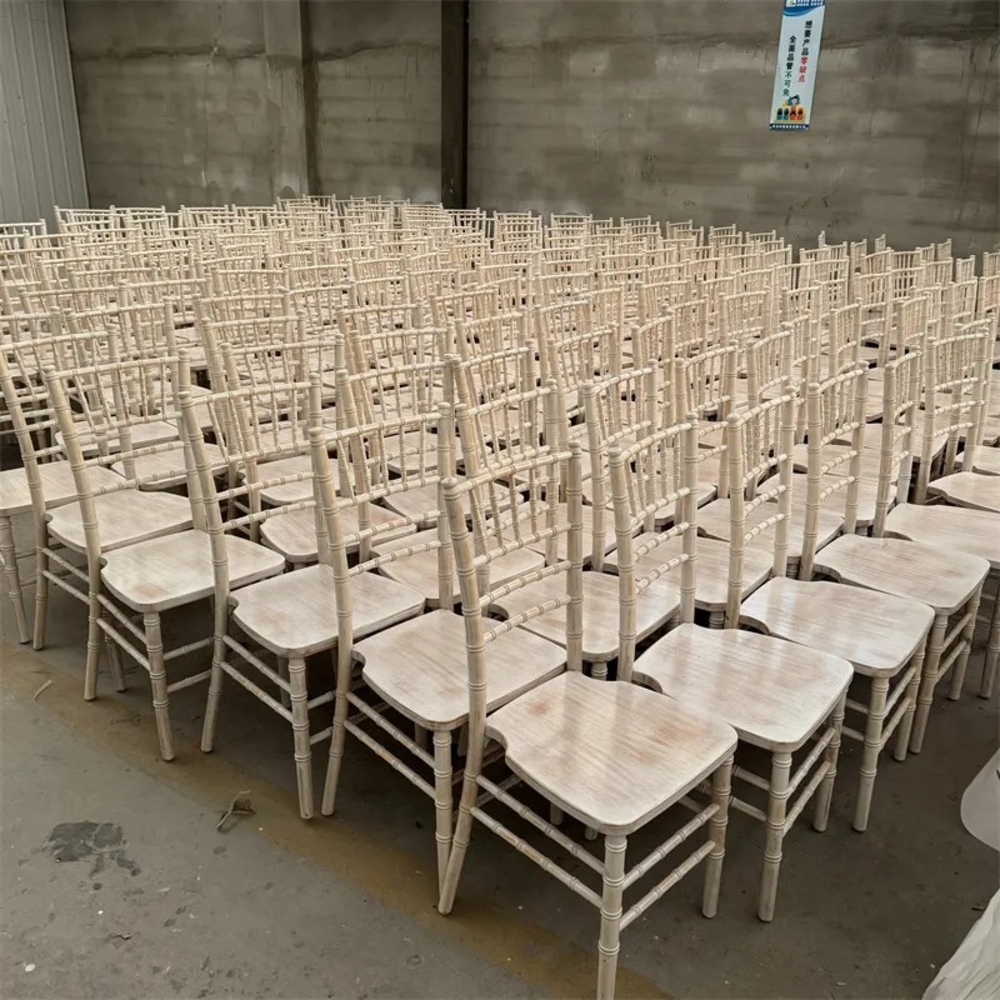 Chiavari Chair &ndash; Limewash