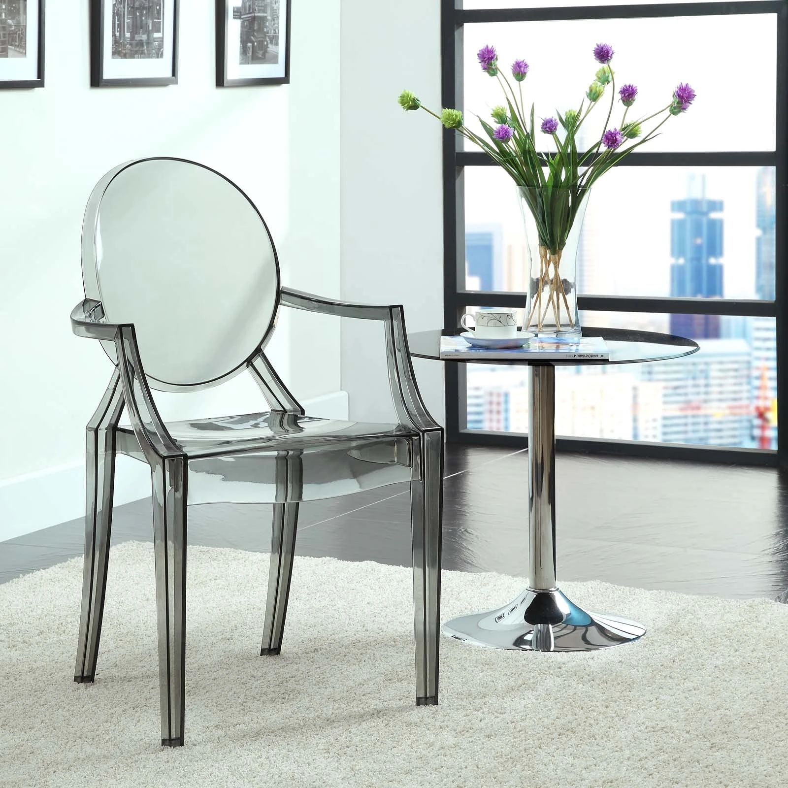 Sedia Ghost-Smokey in resina con braccioli