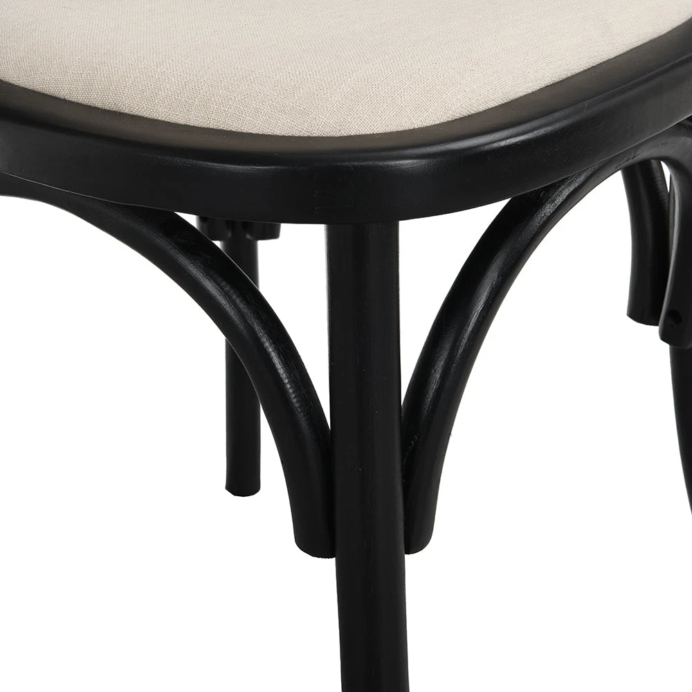 Sedia in legno con schienale in rattan-Nero